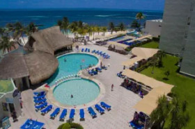 Aquamarina Beach Cancun Hotel